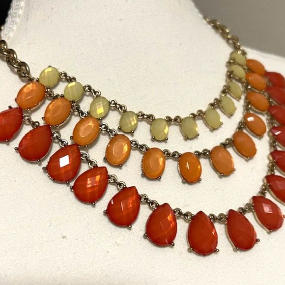 Orange Yellow Tropical Faceted Rhinestones Bib Necklace 19 inch Necklace - Picture 2 of 7